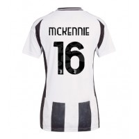 Camisa de Futebol Juventus Weston McKennie #16 Equipamento Principal Mulheres 2024-25 Manga Curta